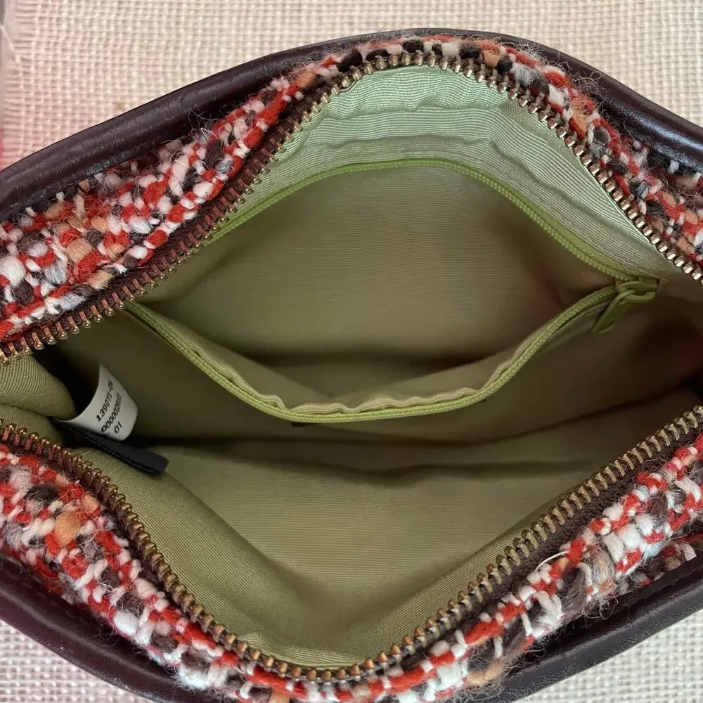 Banana Republic Fall Tweed Handbag, Purse, Shoulderbag,‎ Leather Strap, Zipper